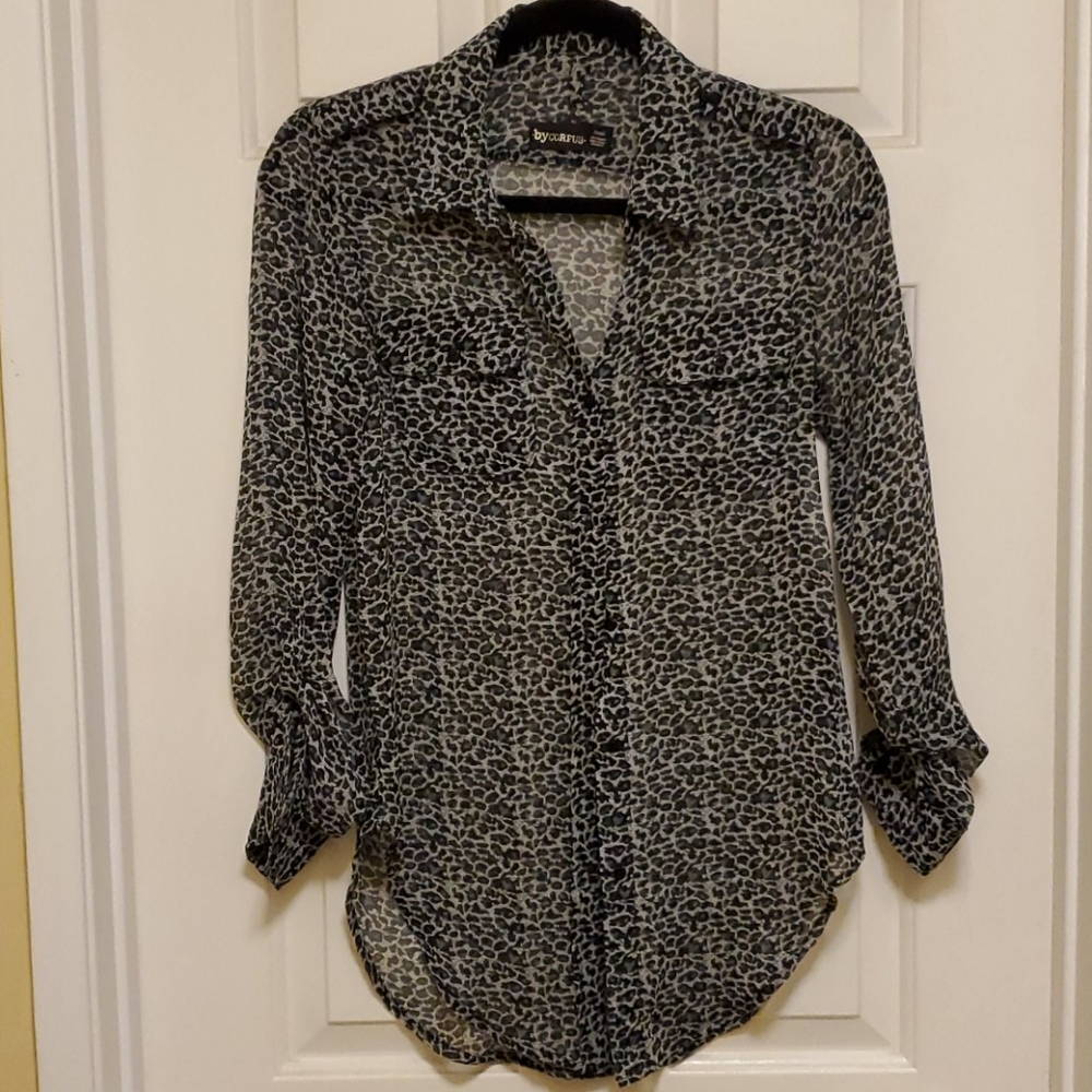 By Corpus Leopard Print Button Down Blouse